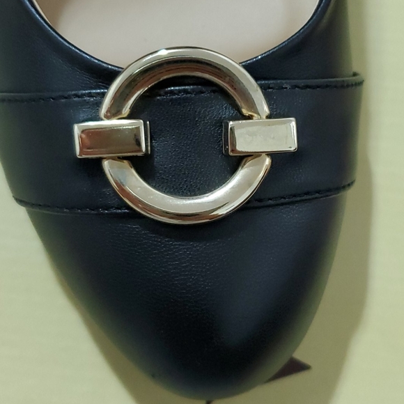 Shoes - Picture 4 of 5